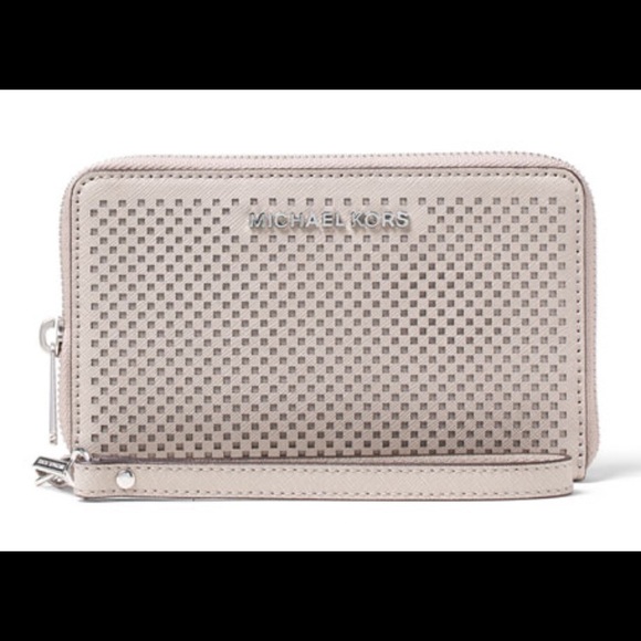 Michael Kors Handbags - Michael Kors Wallet